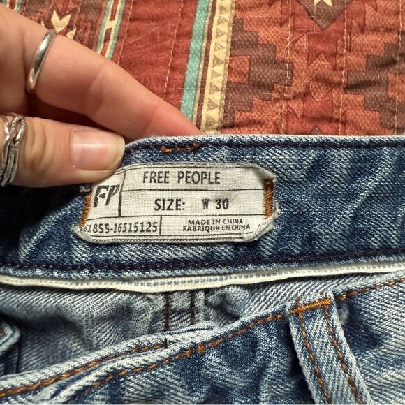 Free People high rise shorts size 30 - Picture 2 of 6